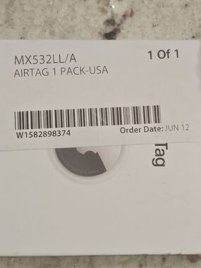 New Apple AirTag Single Pack - White and Silver